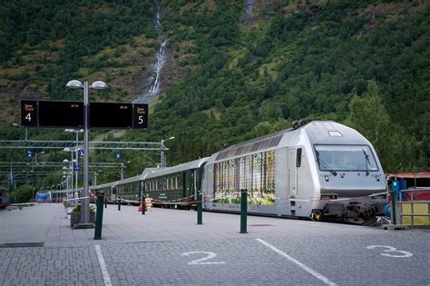 are there trains in norway